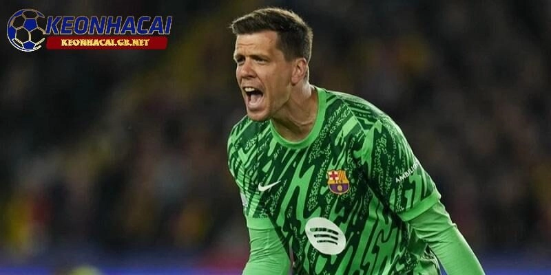 Wojciech Szczesny tiếp tục gắn bó với Barca thêm 2 năm nữa